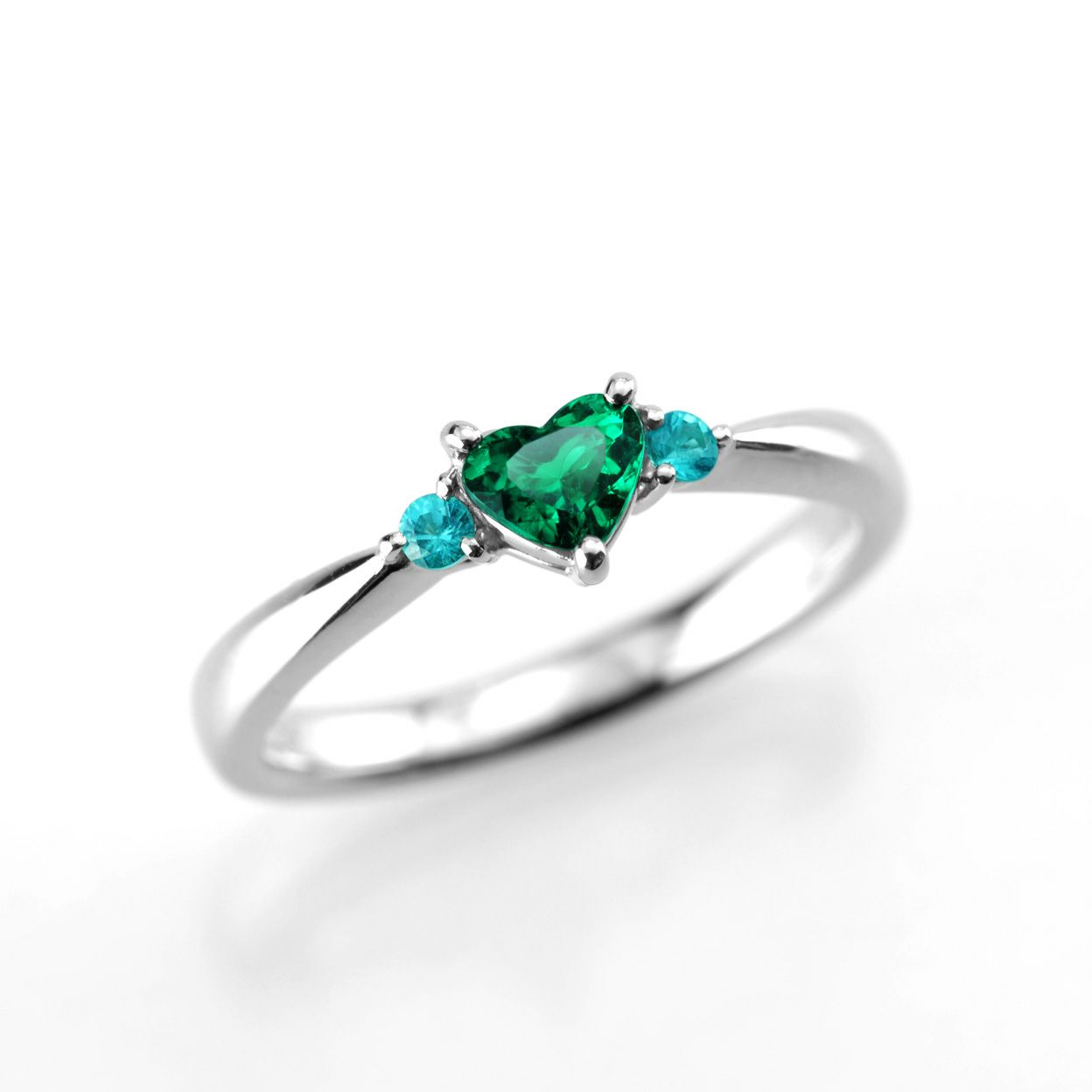 コロンビア産無処理エメラルド(ノンオイル)0.26ctプラチナリングパライバトルマリン0.06ct付(GRS宝石鑑別書付)