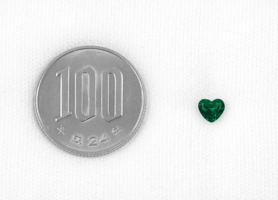 コロンビア産エメラルド0.48ct(中央宝石研究所宝石鑑別書付)