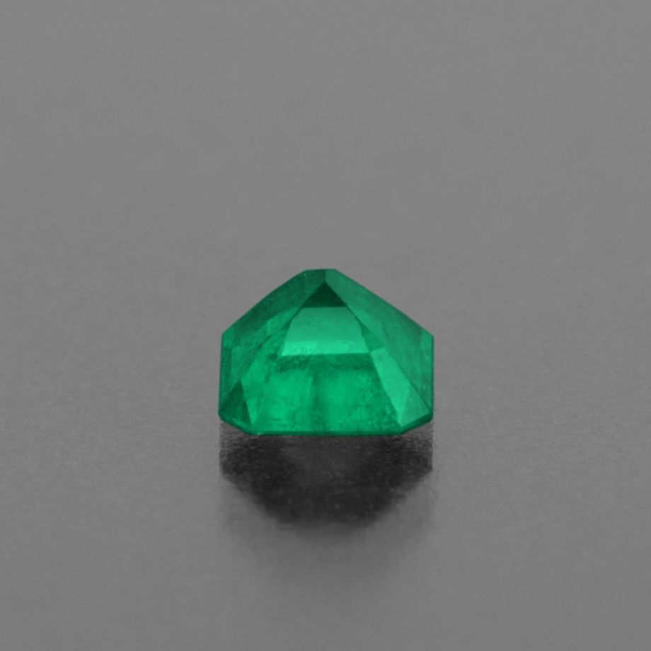 5109 エメラルドエメラルドカット0.43ct(中央宝石研究所宝石鑑別書付)