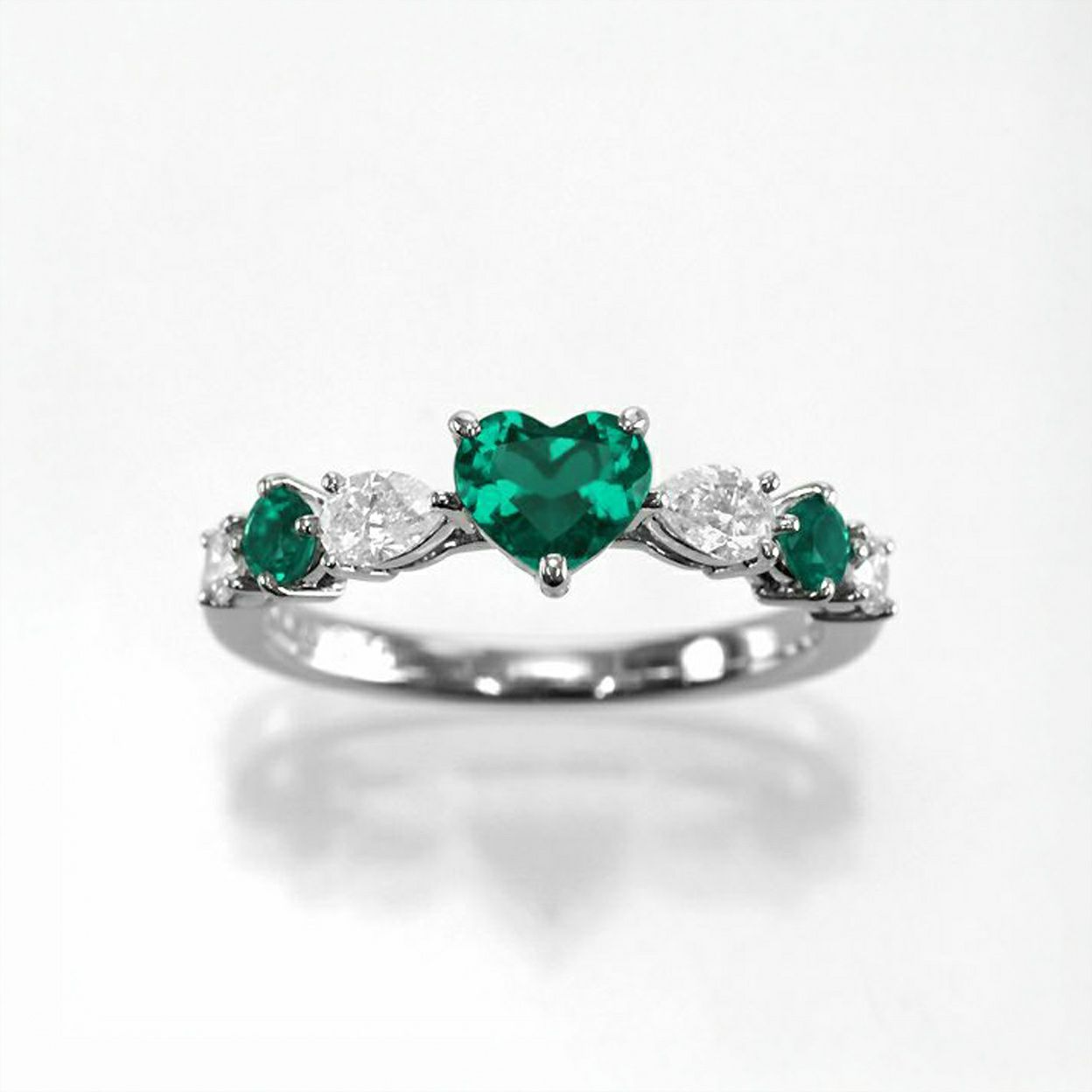 コロンビア産エメラルド0.45ct0.16ctプラチナリングダイヤ0.37ct付(GIA 