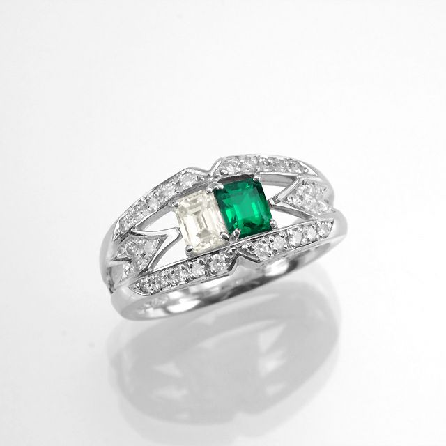 コロンビア産エメラルド0.36ctプラチナリングダイヤ0.36ct0.25ct付(中央宝石研究所宝石鑑別書付)
