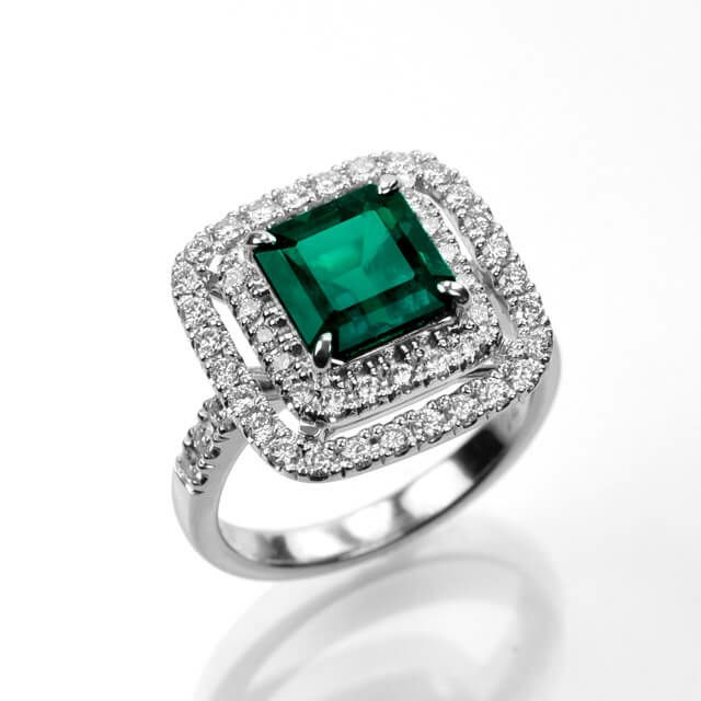 コロンビア産エメラルド2.541ctプラチナリングダイヤ0.70ct付(中央宝石研究所鑑別書付)