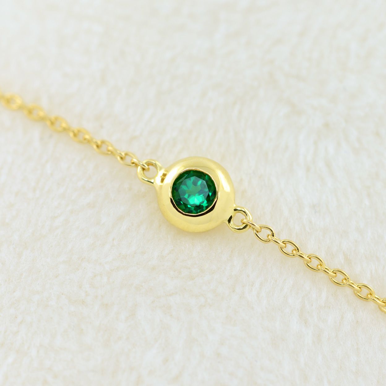 エメラルドK18ゴールドブレスレット -緑の女神-