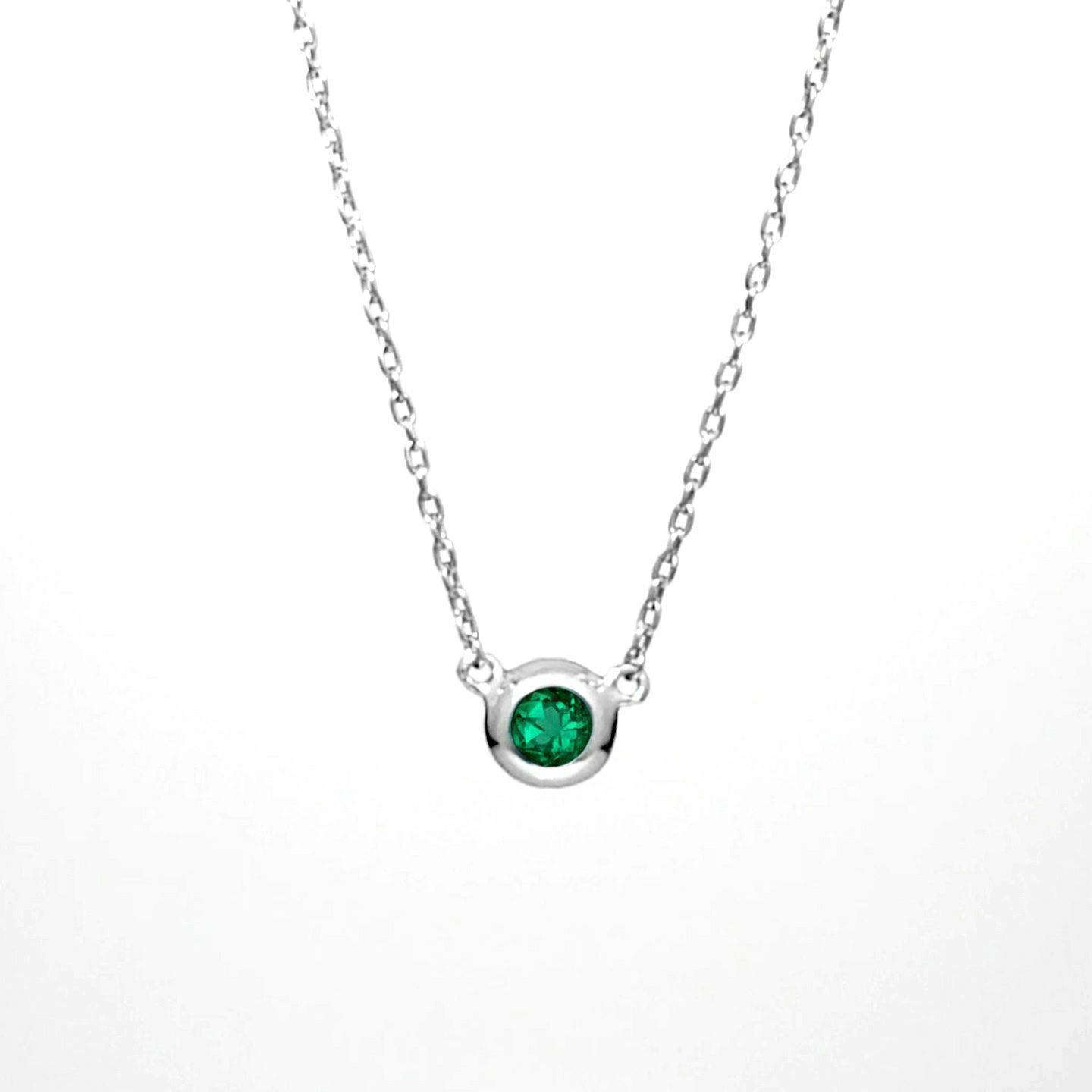 エメラルドラチナネックレス-緑の女神-