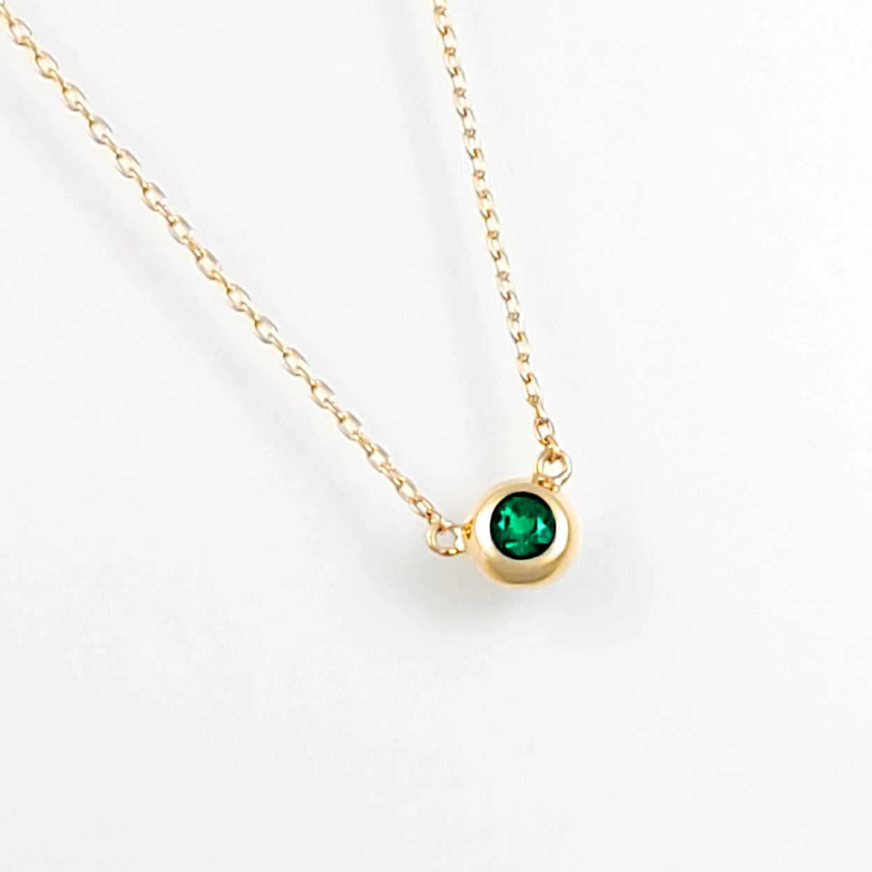 エメラルドK18ゴールドネックレス-緑の女神-