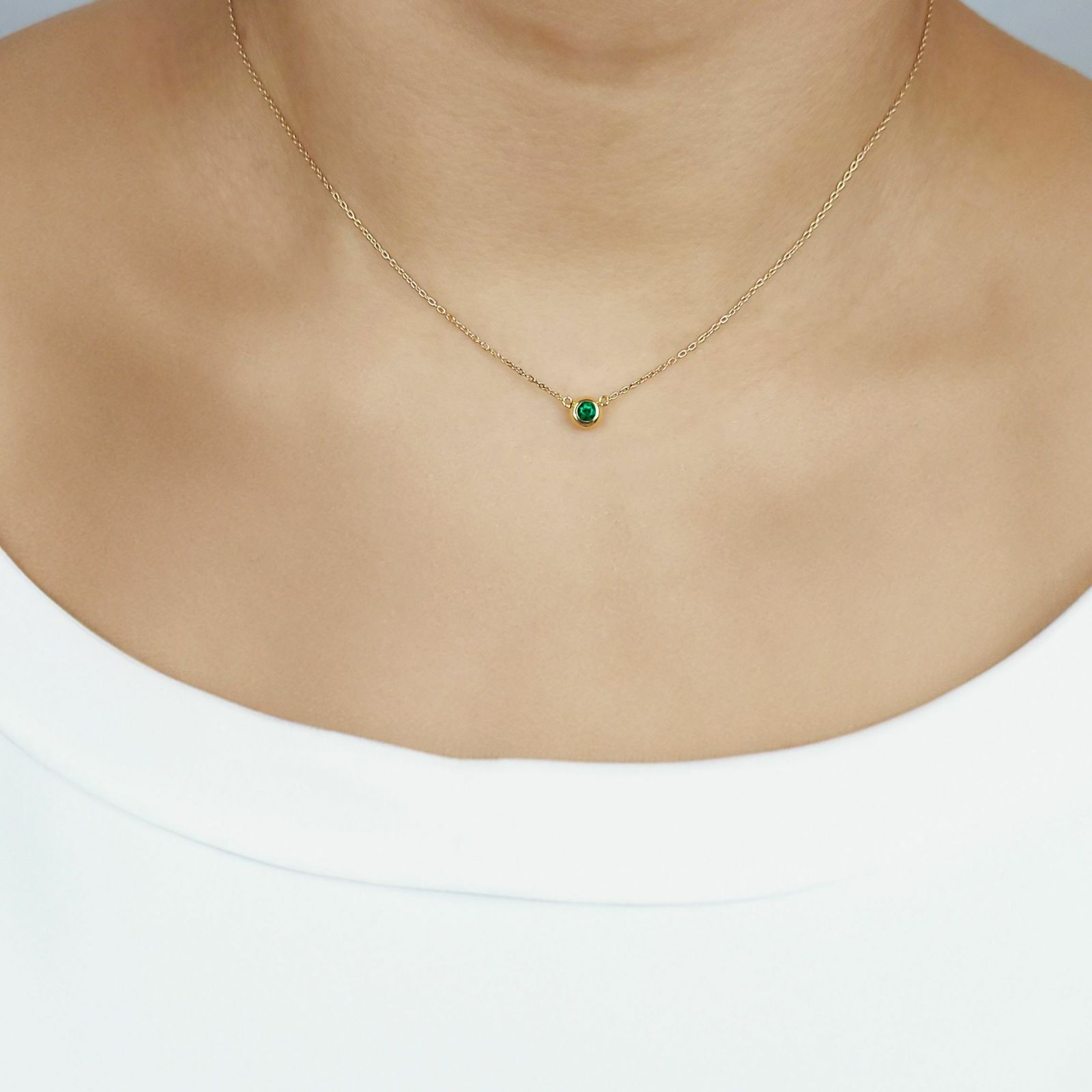 エメラルドK18ゴールドネックレス-緑の女神-