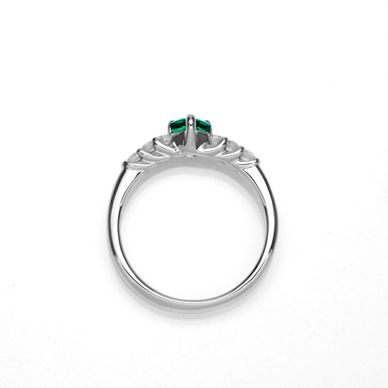 コロンビア産無処理エメラルド(ノンオイル)0.38ctプラチナリングダイヤ0.24ct付(GRS宝石鑑別書付)