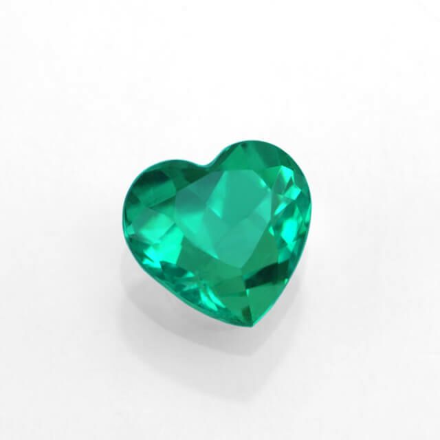 em2883 コロンビア産チボール鉱山ノンエンハンスメントエメラルド ハートカット0.569ct(中央宝石研究所宝石鑑別書付)