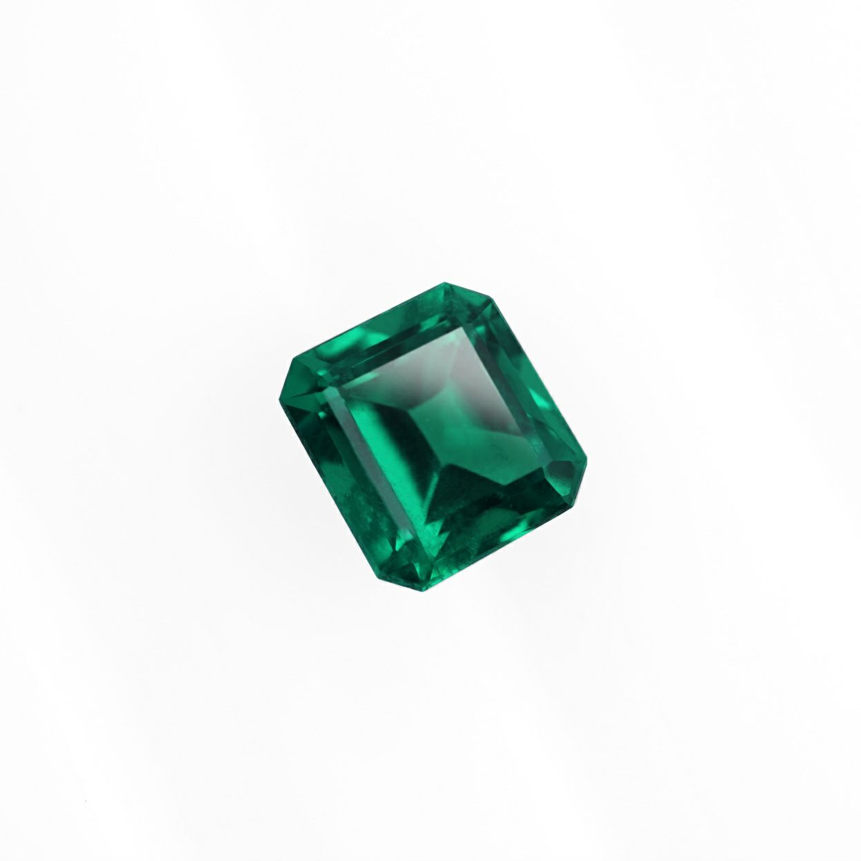 コロンビア産ムゾー鉱山無処理エメラルド(ノンオイル)0.40ct(GIA宝石鑑別書 GUBELIN宝石鑑別書付)