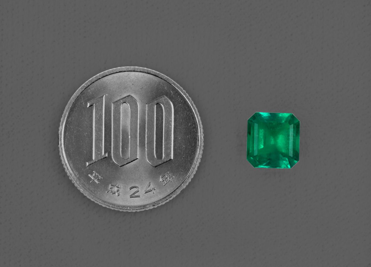 コロンビア産エメラルド2.44ct(中央宝石研究所宝石鑑別書付)