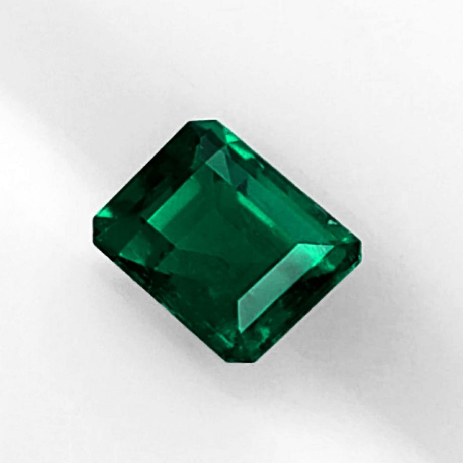 コロンビア産ムゾー鉱山無処理エメラルド(ノンオイル)0.32ct(GIA宝石鑑別書付)