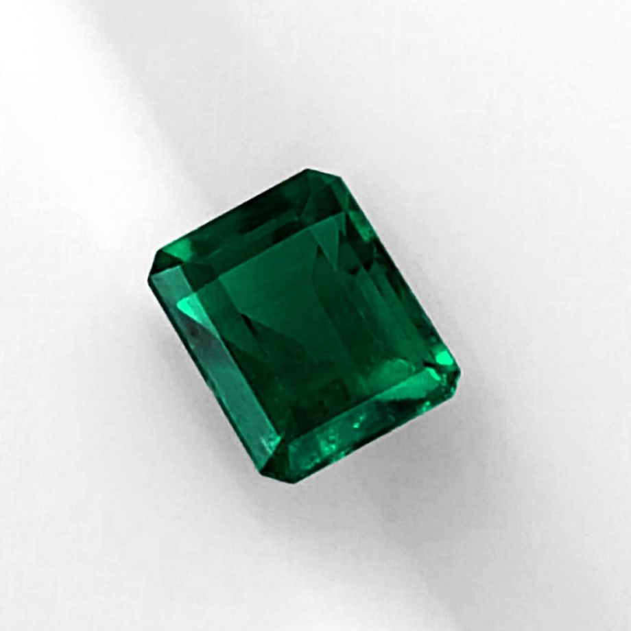 コロンビア産ムゾー鉱山無処理エメラルド(ノンオイル)0.32ct(GIA宝石鑑別書付)