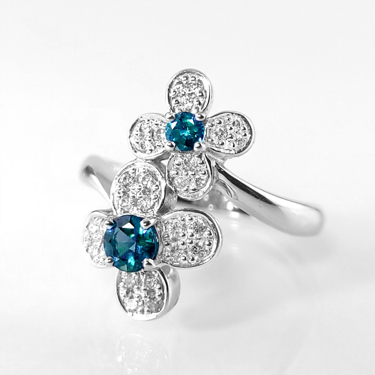 ブラジル産アレキサンドライト0.32ct0.119ctホワイトゴールドリング 