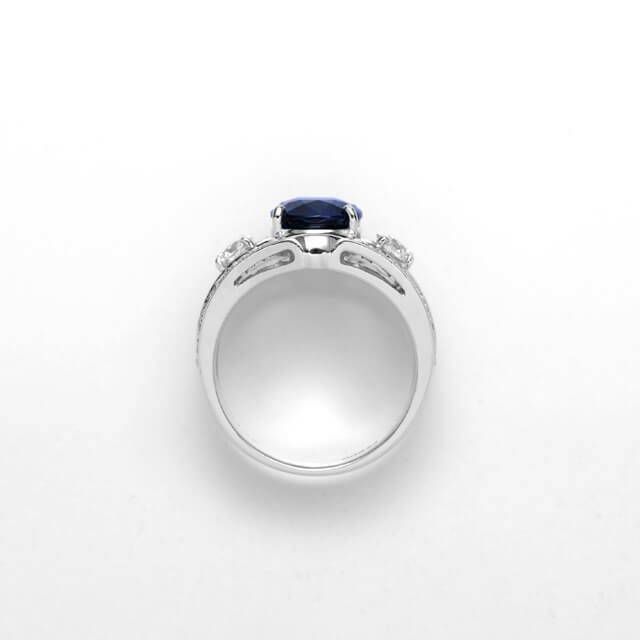 ブルーサファイア2.715ctプラチナリングダイヤ0.426ct0.50ct付(中央 