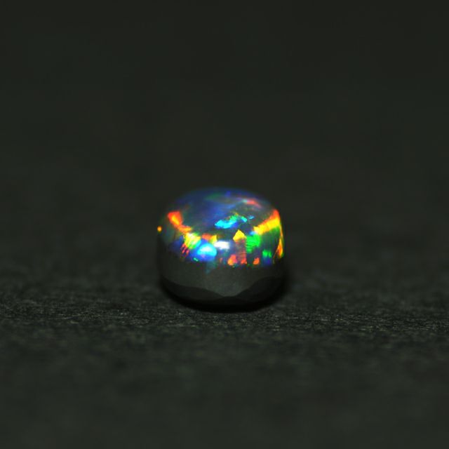em4330 ブラックオパールカボションカット 0.94ct(中央宝石研究所宝石鑑別書付)