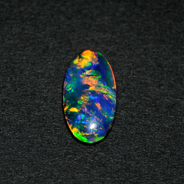 em4365 ブラックオパール4.90ct(中央宝石研究所宝石鑑別書付)