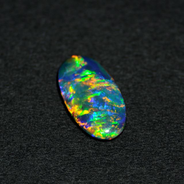 ブラックオパール4.90ct(中央宝石研究所宝石鑑別書付) | ユアエメラルド