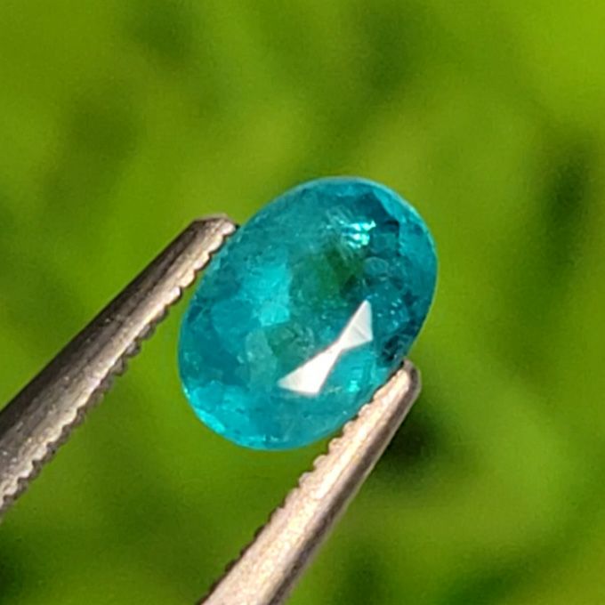 ブラジル産バターリャ鉱山パライバトルマリン0.386ct (中央宝石研究所パライバトルマリン分析レポート宝石鑑別書付)