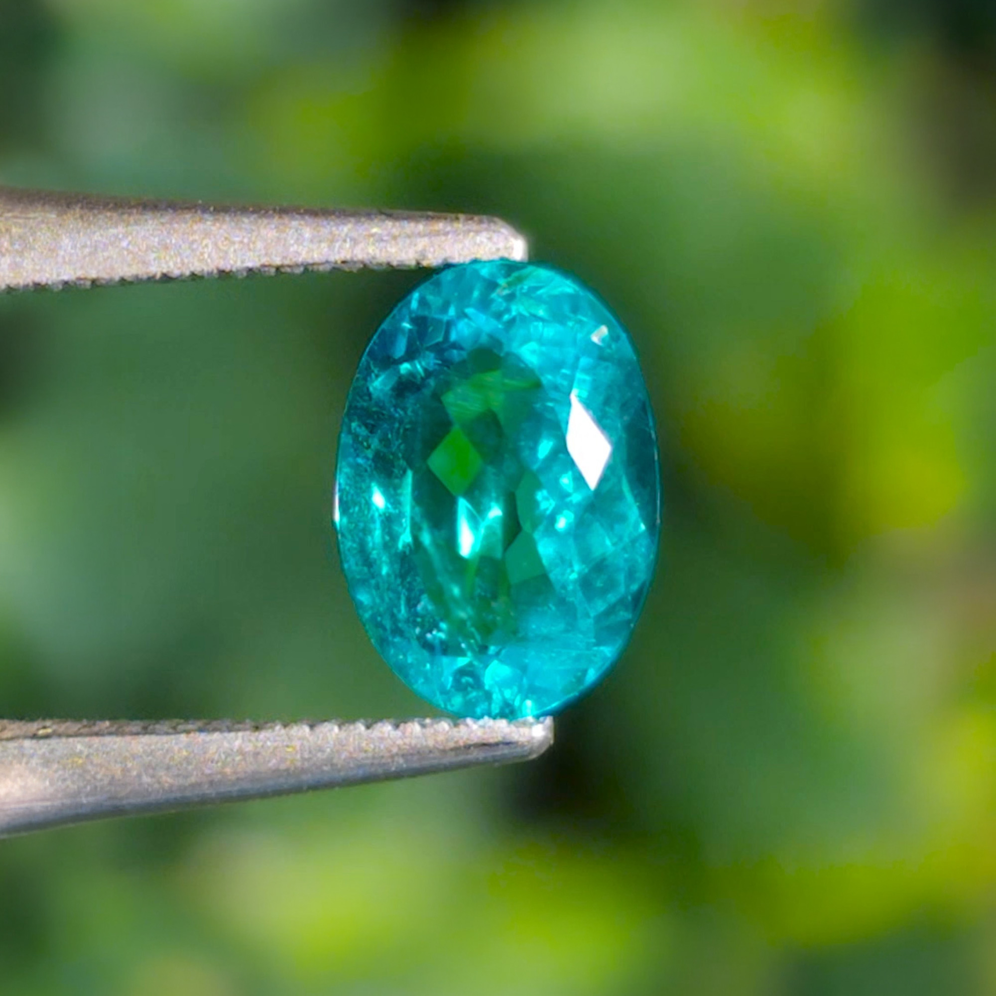 ブラジル産バターリャ鉱山パライバトルマリン0.53ct(中央宝石研究所  