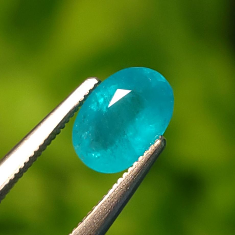ブラジルバターリャ産パライバトルマリンオーバルカットルース0.534ct(中央宝石研究所パライバ分析レポート宝石鑑別書付)