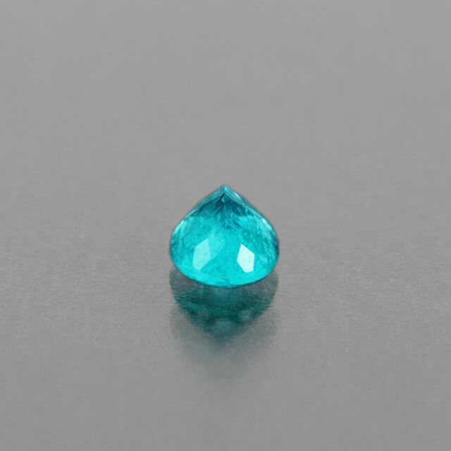 ブラジル産バターリャ鉱山パライバトルマリン0.222ct(中央宝石研究所宝石鑑別書 GIA宝石鑑別書付)