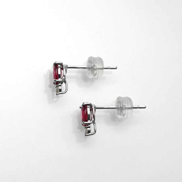 ルビー0.48ct0.46ctプラチナピアスダイヤ0.02ct0.02ct付(中央宝石研究