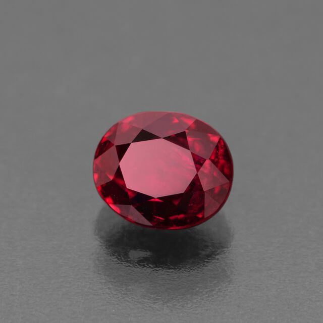ミャンマー産非加熱ピジョンブラッドルビー0.66ct(GRS宝石鑑別書付)