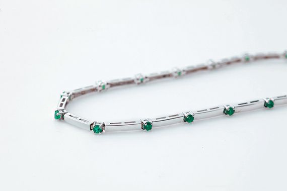 エメラルド0.539ctK18ホワイトゴールドブレスレット(中央宝石研究所宝石鑑別書付)