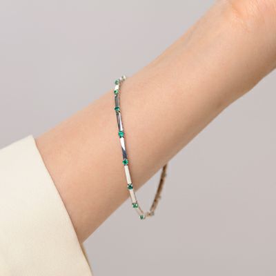 エメラルド0.539ctK18ホワイトゴールドブレスレット(中央宝石研究所宝石鑑別書付)