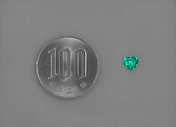 コロンビア産ムゾー鉱山無処理エメラルド0.498ct(中央宝石研究所宝石鑑別書付)