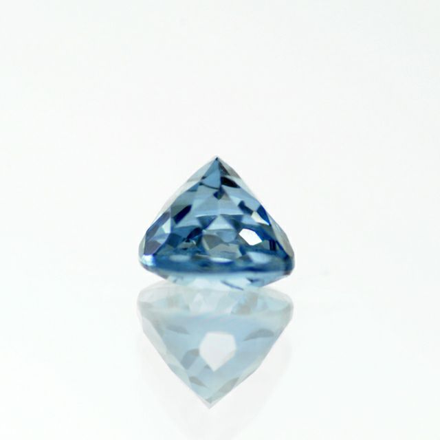 アクアマリン0.92ct(中央宝石研究所宝石鑑別書付)