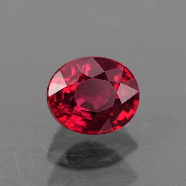 ミャンマー産非加熱ピジョンブラッドルビー1.55ct(GRS宝石鑑別書付)