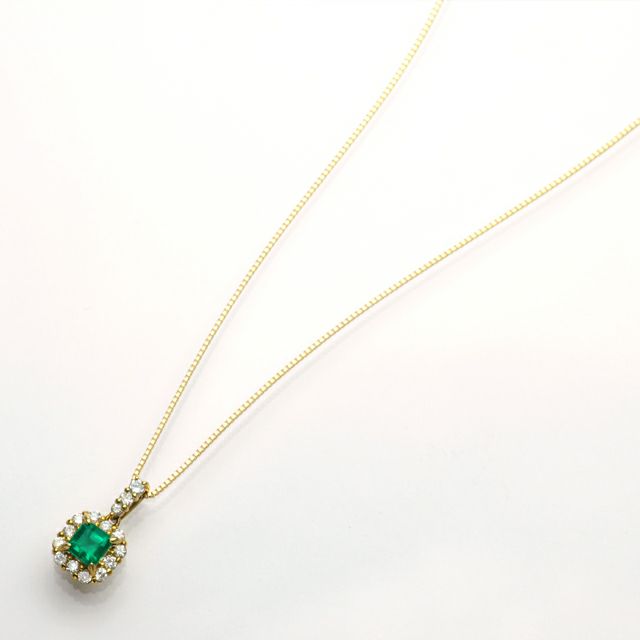 エメラルド0.46ctゴールドネックレスダイヤ0.28ct付(中央宝石研究所宝石鑑別書付)
