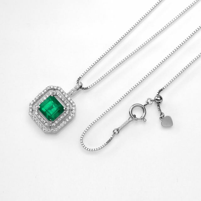 コロンビア産エメラルド1.88ctプラチナネックレスダイヤ0.43ct付(中央宝石研究所宝石鑑別書付)