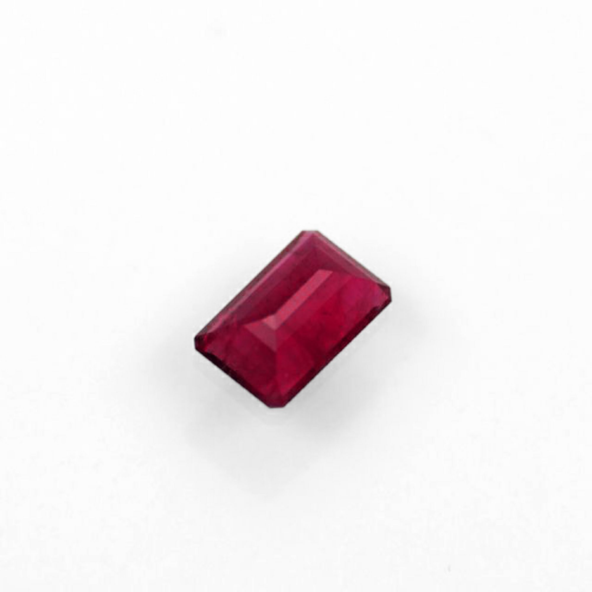 レッドベリル0.86ct(GIA宝石鑑別書付)