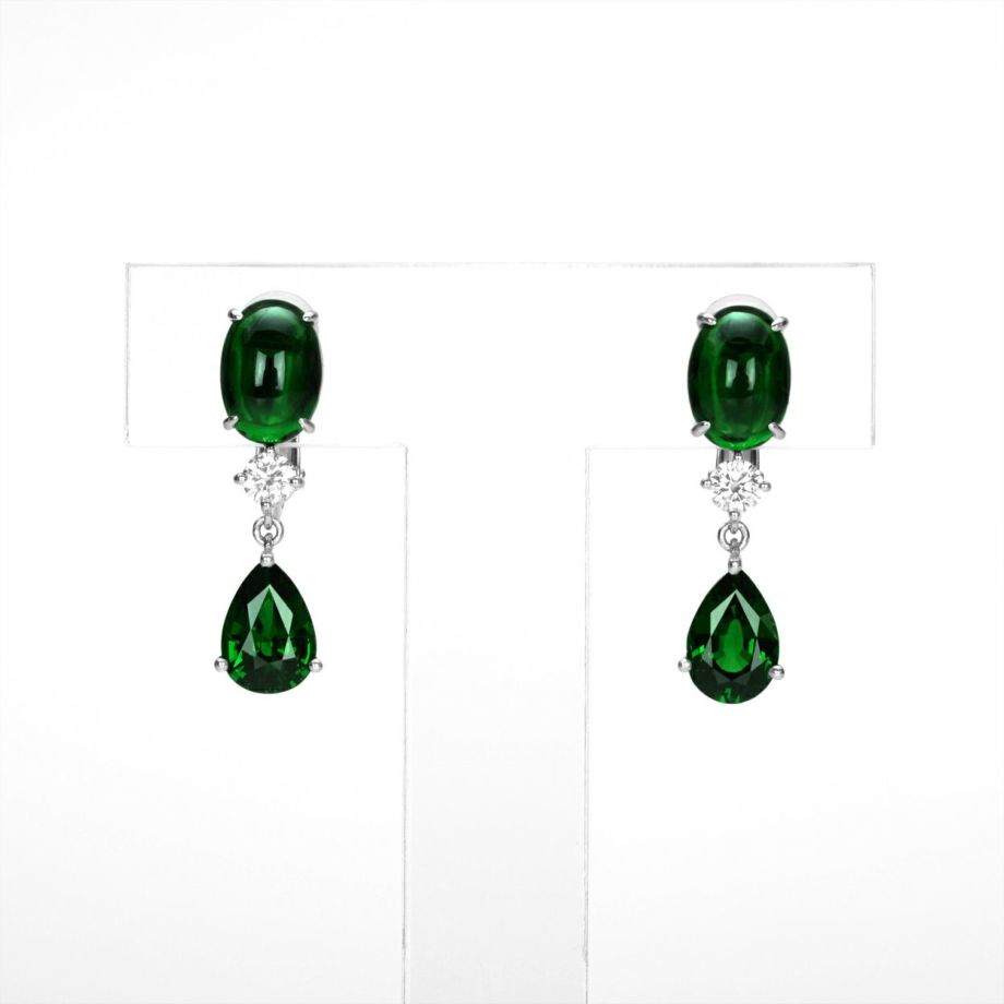 グリーンガーネット2.29ct2.26ct1.26ct1.20ctホワイトゴールドイヤリング1.15ct1.15ctダイヤ付(中央宝石研究所宝石鑑別書付)