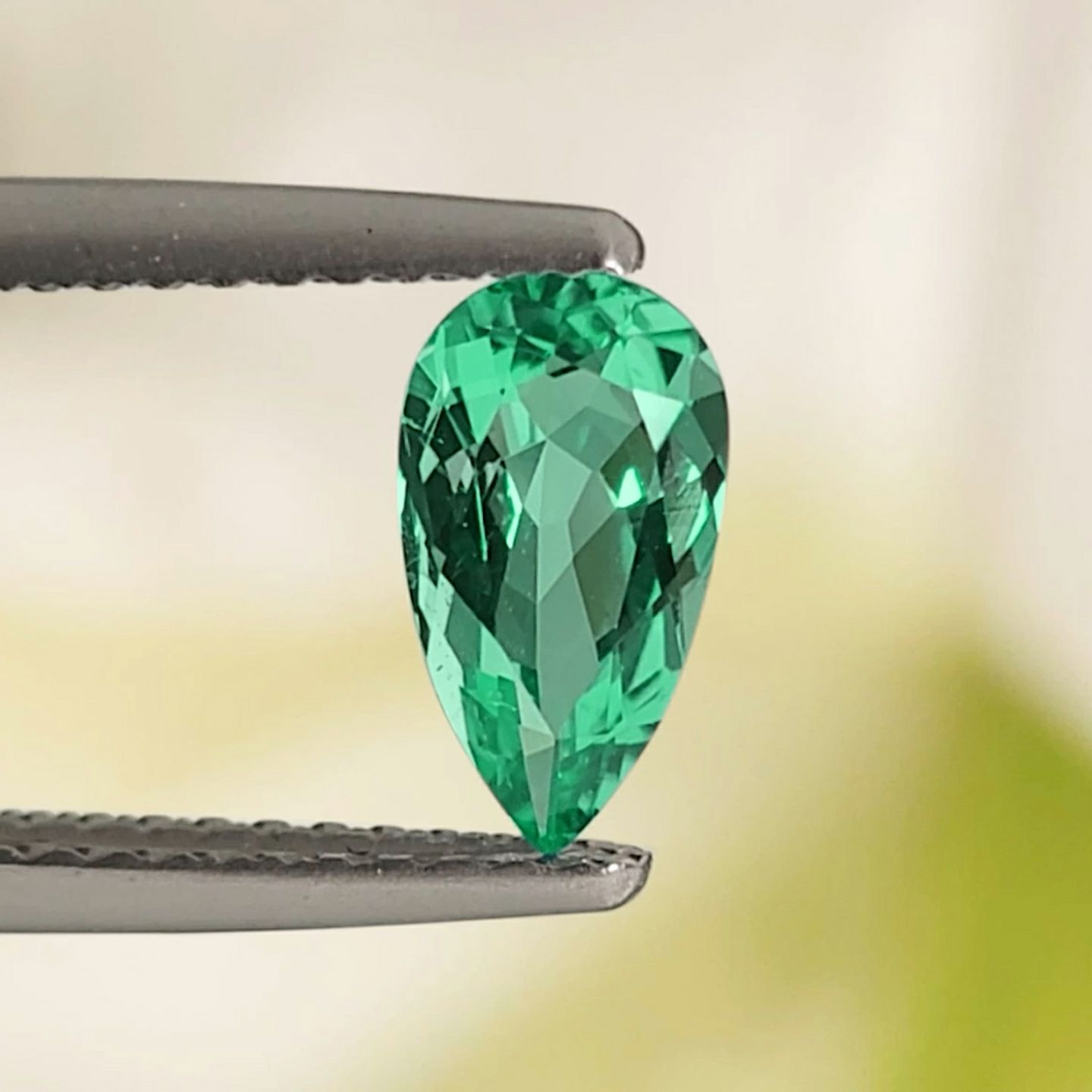 新作登場SALEB9704 美しい大粒エメラルド３．８２ct 天然上質ダイヤモンド２．３５ct 最高級Pｔ900無垢リング エメラルド