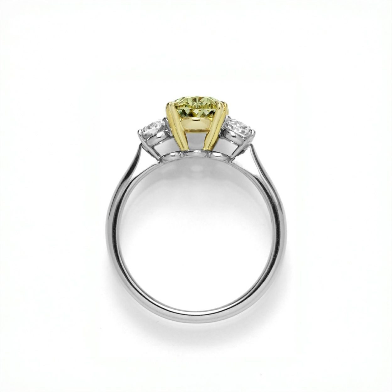 イエローダイヤモンド1.51.ctプラチナゴールドリングダイヤ0.62ct付(GIAダイヤモンド鑑定書付)