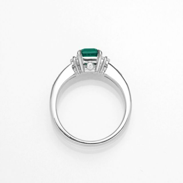 コロンビア産ムゾー鉱山エメラルド0.96ctプラチナリングダイア0.73ct付(中央宝石研究所宝石鑑別書付)
