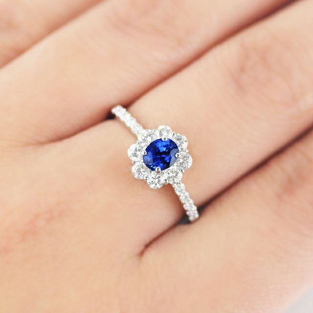  コーンフラワーブルーサファイア0.47ctプラチナリングダイヤ0.60ct付 (AIGS宝石鑑別書付)