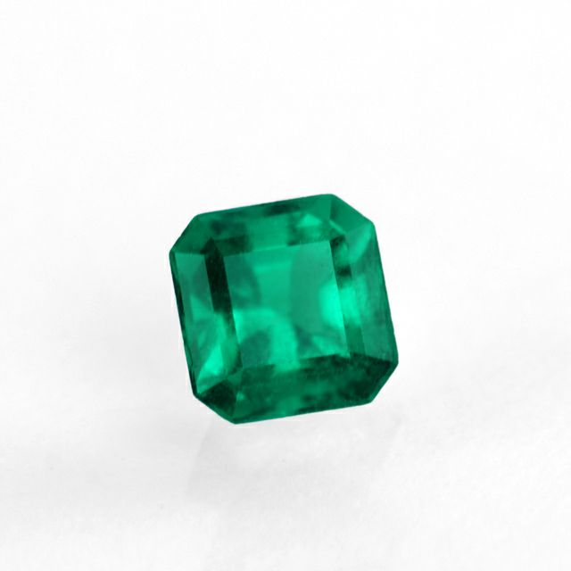 コロンビア産ムゾー鉱山エメラルド0.39ct(中央宝石研究所宝石鑑別書付)