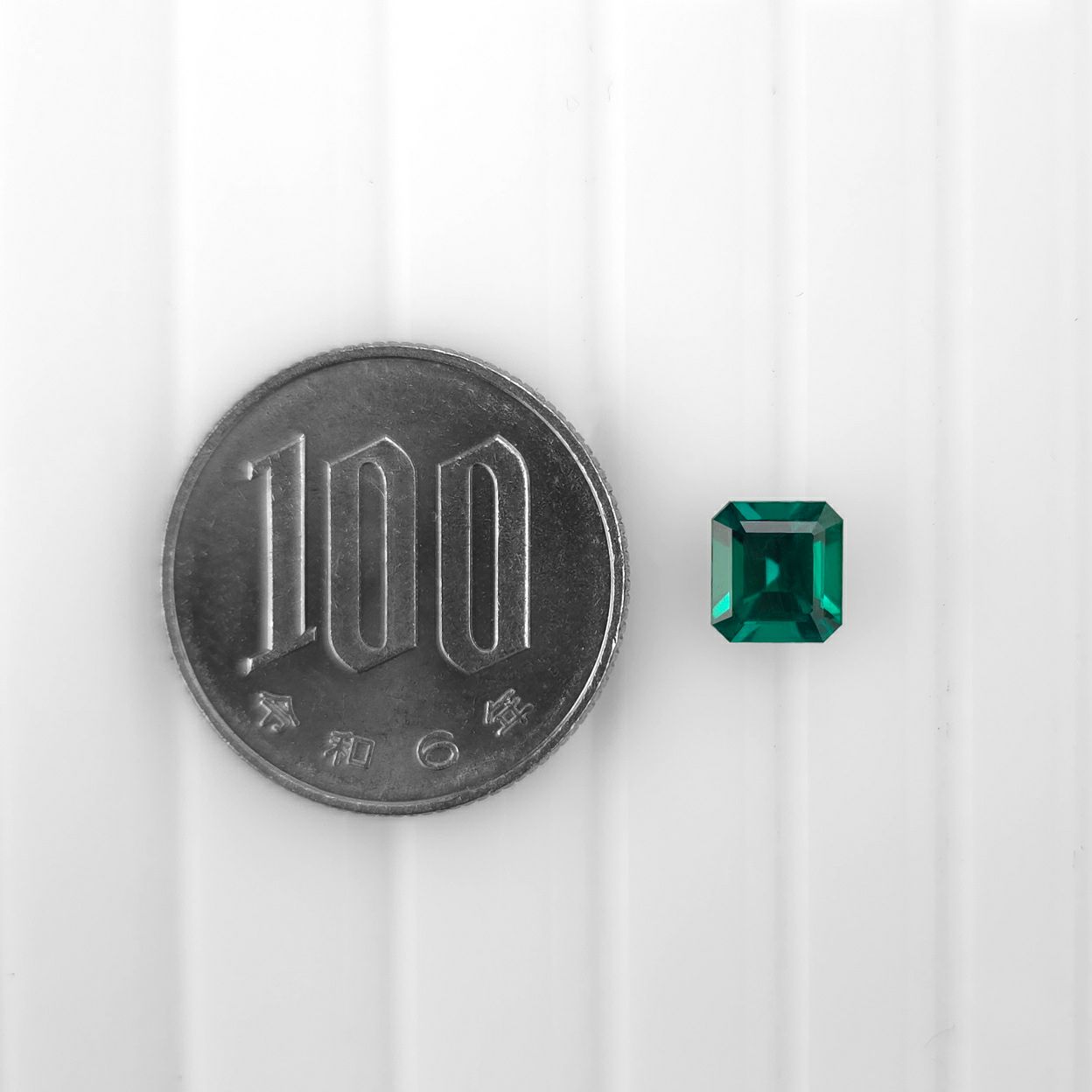 コロンビア産無処理エメラルド(ノンオイル)1.11ct(SSEF宝石鑑別書付)