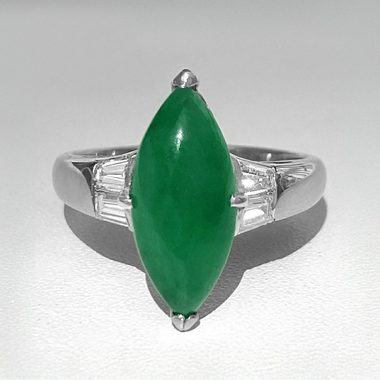 ひすい3.45ctプラチナリングダイヤ0.35ct付