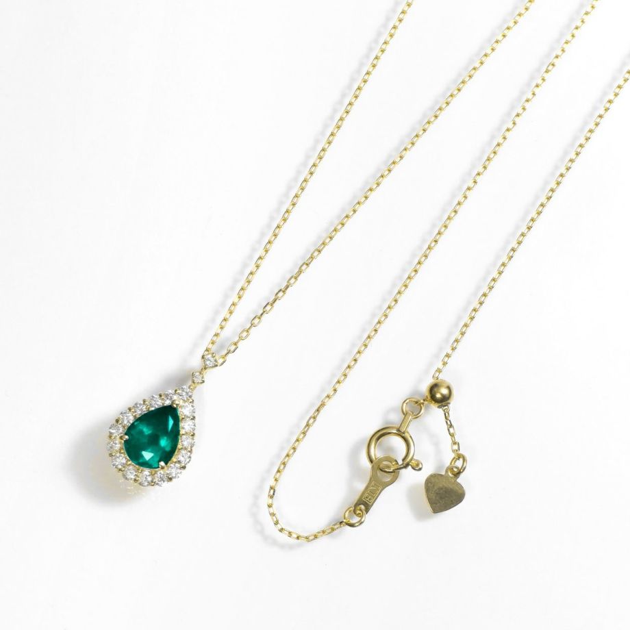 コロンビア産エメラルド0.82ctK18ゴールドネックレスダイヤ0.25ct付 (中央宝石研究所宝石鑑別書付)