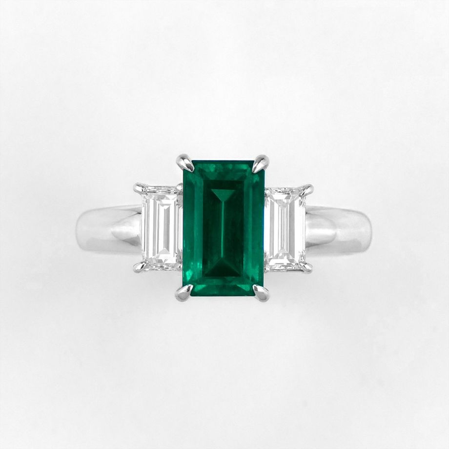 コロンビア産エメラルド1.48ctプラチナリングダイヤ0.64ct付(GRS宝石鑑別書付)