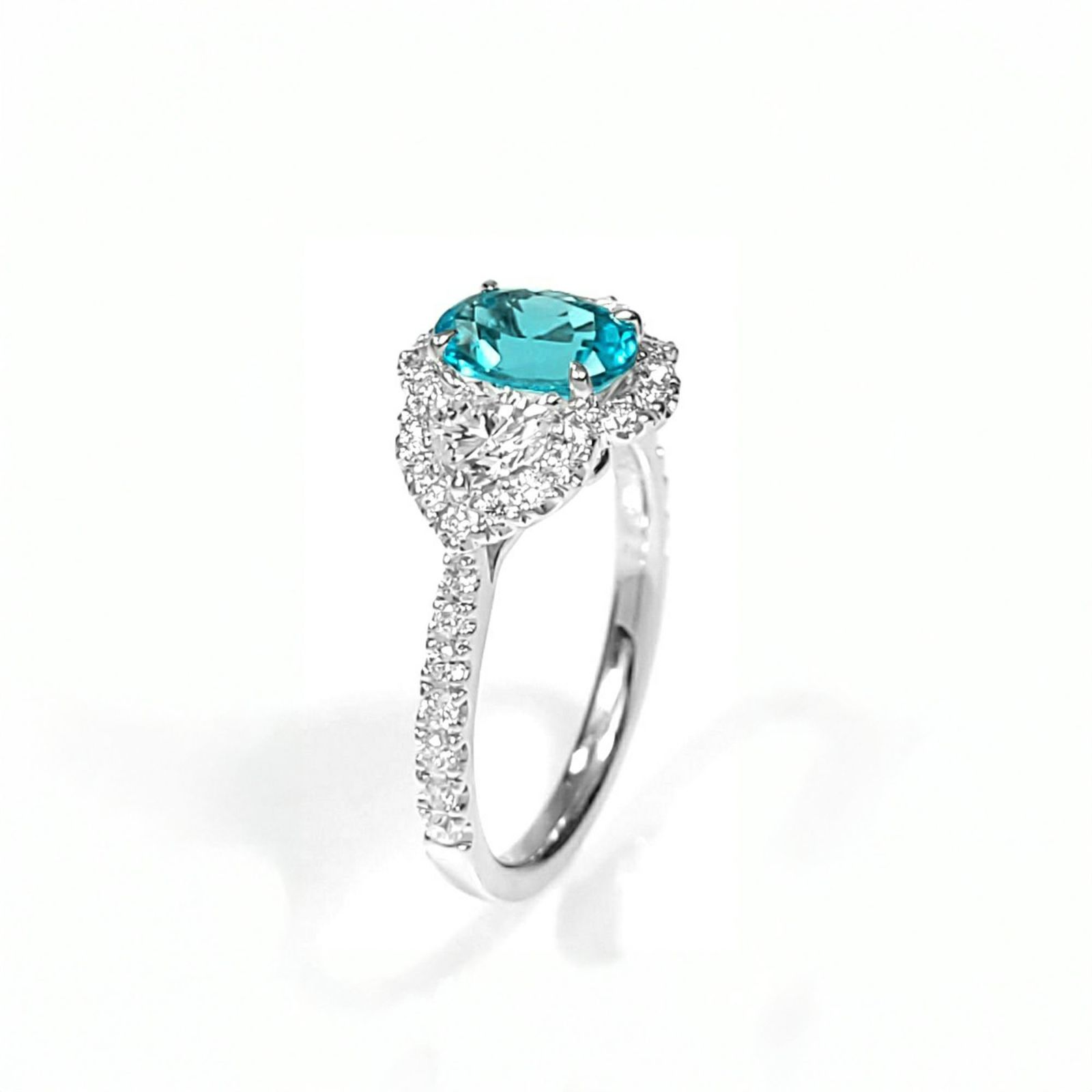 ブラジル産バターリャ鉱山パライバトルマリン0.95ctプラチナリングダイヤ1.01ct付(GIA宝石鑑別書付)