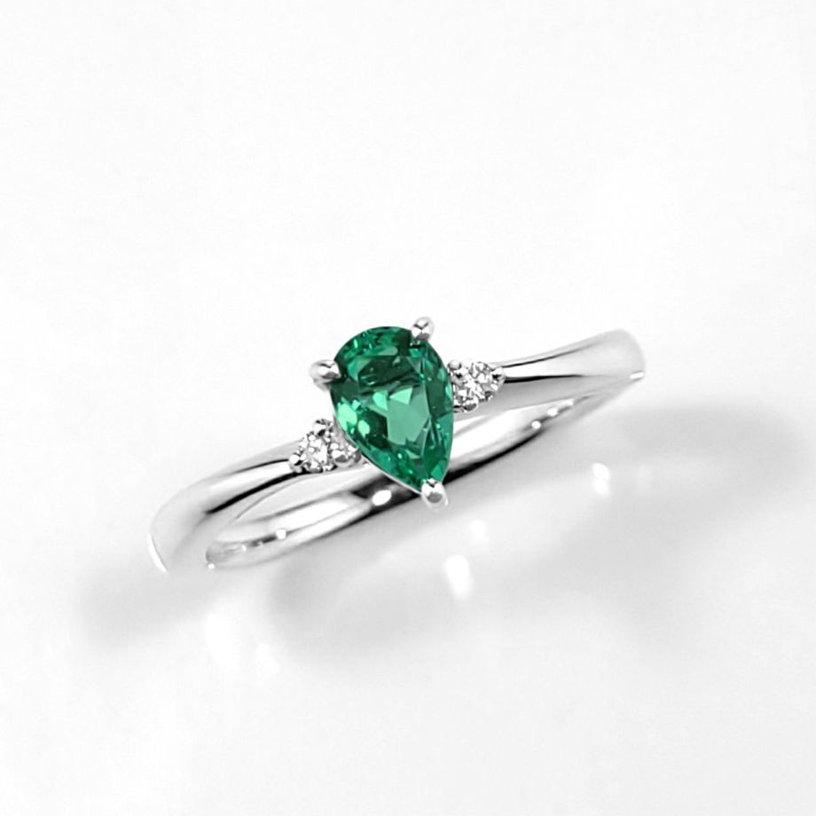 コロンビア産無処理エメラルド(ノンオイル)0.34ctプラチナリングダイヤ0.03ct付(GIA宝石鑑別書付)