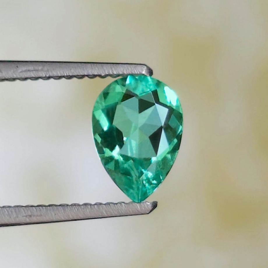 コロンビア産無処理エメラルド(ノンオイル)0.24ct(GIA宝石鑑別書付)