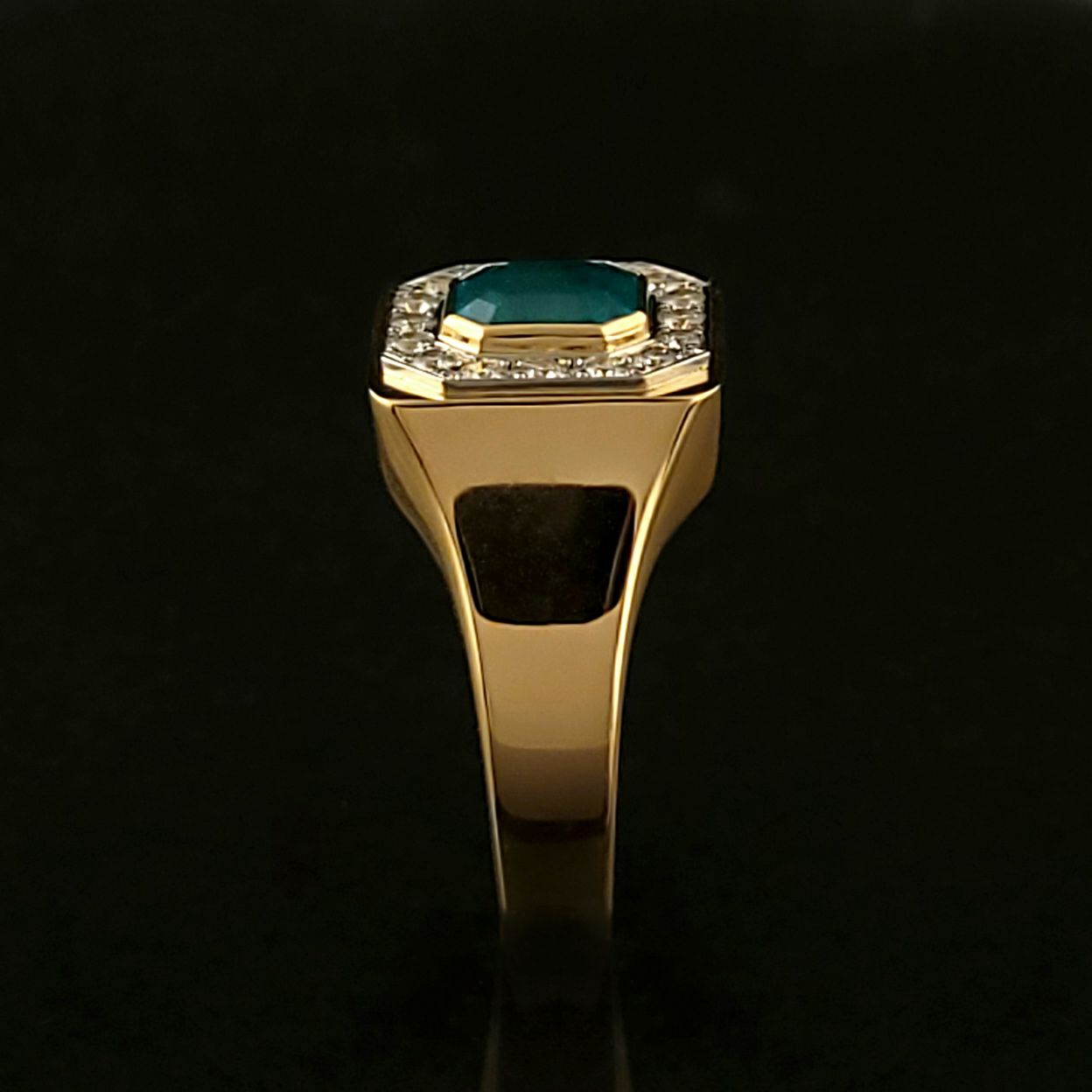 コロンビア産エメラルド1.87ctK18ゴールドリングダイヤ0.43ct付(GIA宝石鑑別書付)【F1】