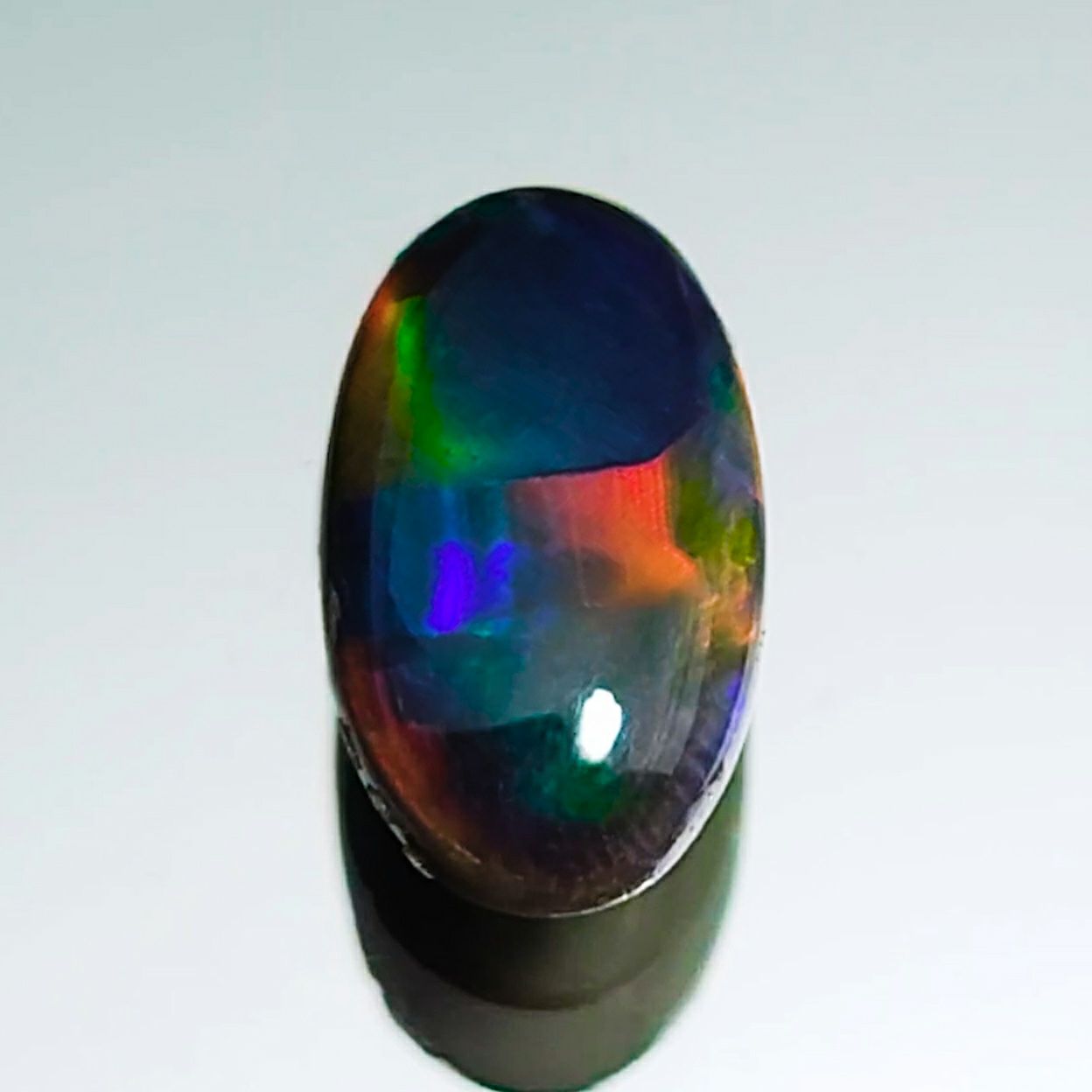 ブラックオパール0.99ct(中央宝石研究所宝石鑑別書付) | ユアエメラルド
